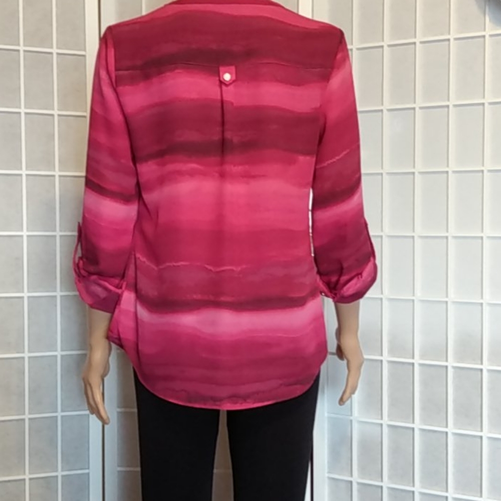 Investments Petite V-Neck Blouse – Pink/Burgundy – SP‎ - Picture 7 of 9